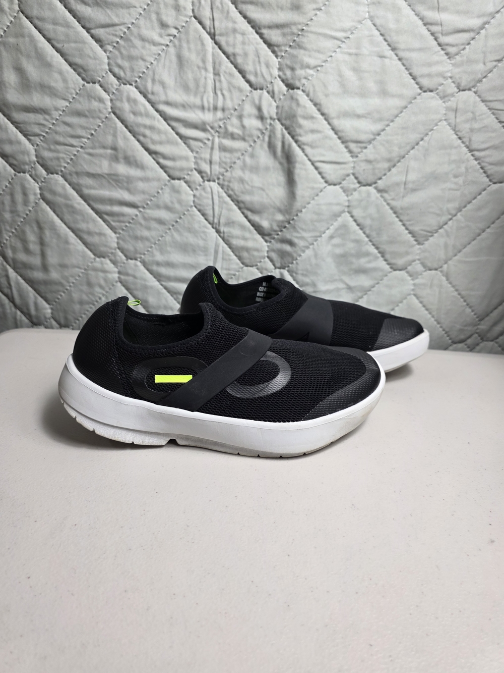 OOFOS Oomg Low Shoes Mens 8 Black Mesh Slip On Comfort Recovery Casual - Picture 7 of 8
